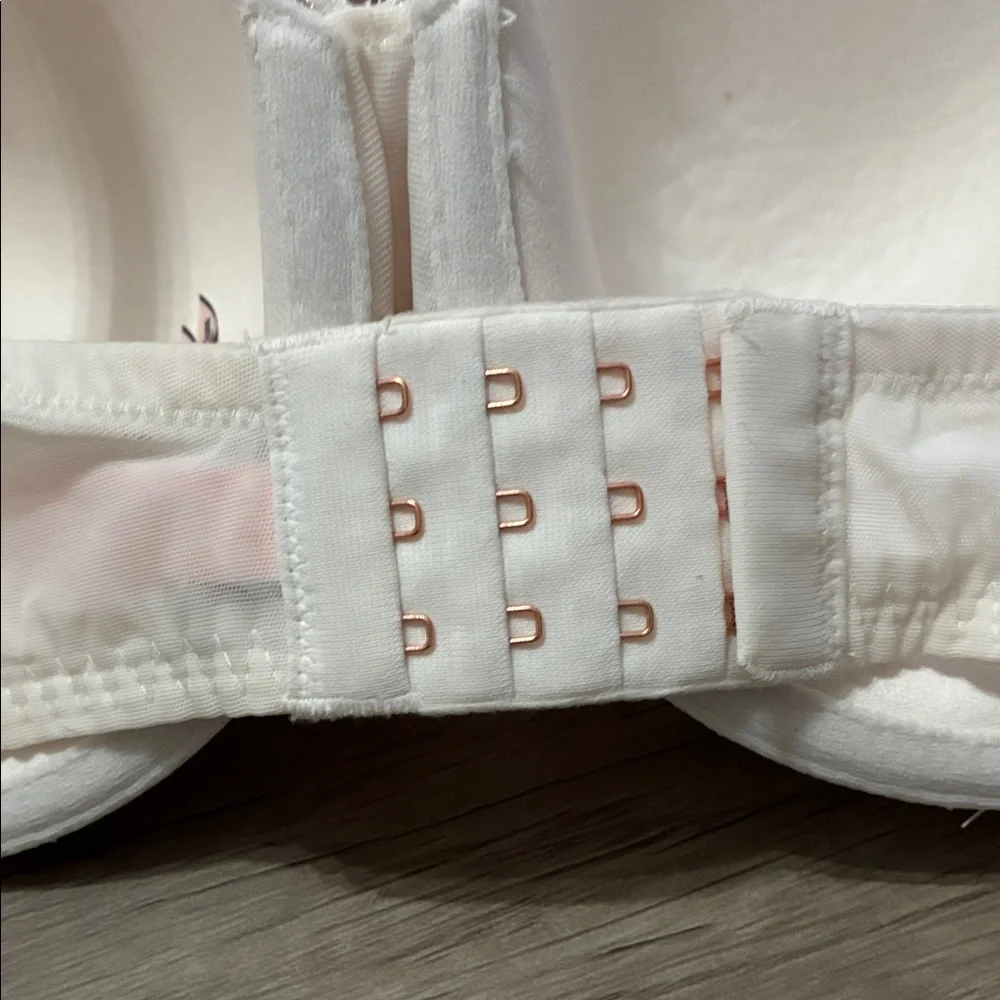 Victoria Secret Lace Underwire Bra - Cream 36DD - Picture 6 of 8